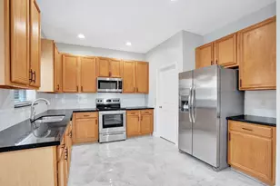 12645 NW 8th Ct, Coral Springs, FL 33071 - Photo 8