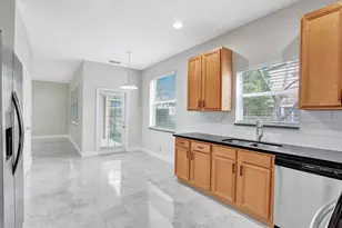 12645 NW 8th Ct, Coral Springs, FL 33071 - Photo 10