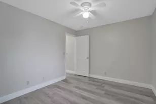 12645 NW 8th Ct, Coral Springs, FL 33071 - Photo 18