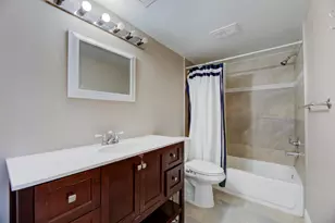 2900 S University Dr, Davie, FL 33328 - Photo 20
