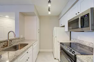 2900 S University Dr, Davie, FL 33328 - Photo 14