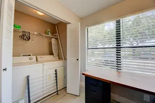 2900 S University Dr, Davie, FL 33328 - Photo 22