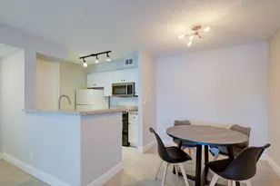 2900 S University Dr, Davie, FL 33328 - Photo 10