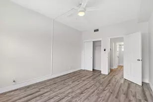 2555 NE 11th St, Fort Lauderdale, FL 33304 - Photo 12