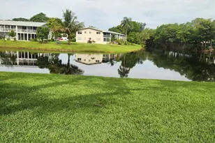 102 E Westbury, Deerfield Beach, FL 33442 - Photo 1