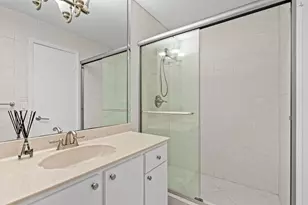 4825 NW 98 Pl, Doral, FL 33178 - Photo 26