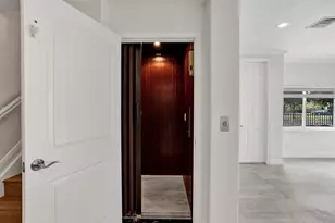 804 NE 7th St, Fort Lauderdale, FL 33304 - Photo 24