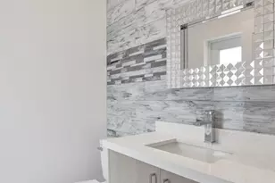 804 NE 7th St, Fort Lauderdale, FL 33304 - Photo 26