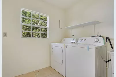 533 W Jasmine Drive #B, Lake Park, FL 33403 - Photo 12