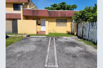 606 NW 179th Street, Miami Gardens, FL 33169 - Photo 2