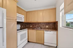 374 Brighton I, Boca Raton, FL 33434 - Photo 18