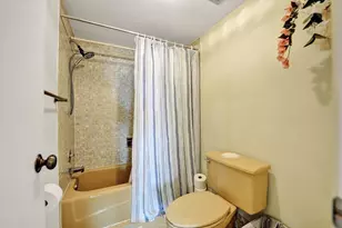 301 Lake Shore Dr, Lake Park, FL 33403 - Photo 36