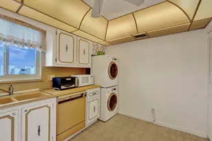 301 Lake Shore Dr, Lake Park, FL 33403 - Photo 28