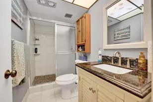 301 Lake Shore Dr, Lake Park, FL 33403 - Photo 14