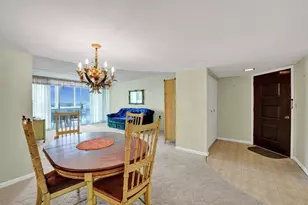 301 Lake Shore Dr, Lake Park, FL 33403 - Photo 10