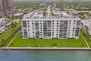 301 Lake Shore Dr, Lake Park, FL 33403 - Photo 4
