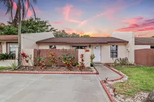 23 Chelsea Ln, Boynton Beach, FL 33426 - Photo 1