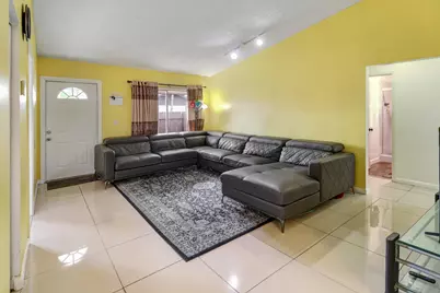 23 Chelsea Lane, Boynton Beach, FL 33426 - Photo 4