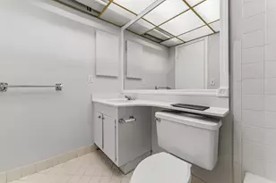 1638 Embassy Dr, West Palm Beach, FL 33401 - Photo 20