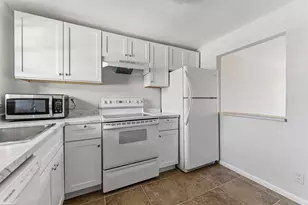 1638 Embassy Dr, West Palm Beach, FL 33401 - Photo 16