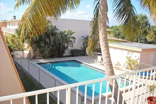 725 Hummingbird Way, North Palm Beach, FL 33408 - Photo 2