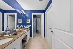 16102 Emerald Estates Dr, Weston, FL 33331 - Photo 18