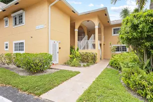 811 SE 4th Ave, Dania Beach, FL 33004 - Photo 2