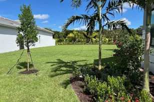 9741 Spruce Woods Dr, Boynton Beach, FL 33473 - Photo 2
