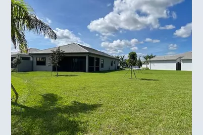 9741 Spruce Woods Drive, Boynton Beach, FL 33473 - Photo 4