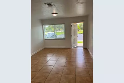 610 NW 7th Avenue, Pompano Beach, FL 33060 - Photo 2