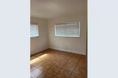 610 NW 7th Avenue, Pompano Beach, FL 33060 - Photo 6