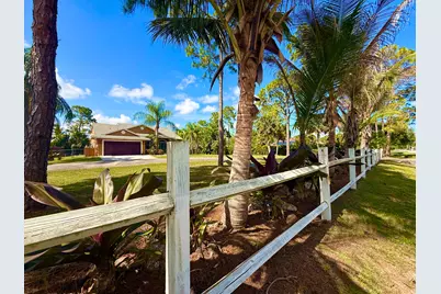 14703 N 71st Pl Place N, The Acreage, FL 33470 - Photo 10