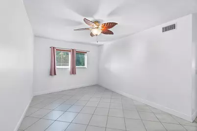 658 NE 6th Court E #E, Boynton Beach, FL 33435 - Photo 20