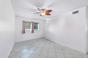658 NE 6th Ct E, Boynton Beach, FL 33435 - Photo 20
