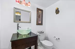 658 NE 6th Ct E, Boynton Beach, FL 33435 - Photo 14
