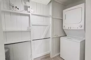 831 El Prado, West Palm Beach, FL 33405 - Photo 12