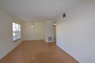 14308 Hanging Moss Cir, Tampa, FL 33613 - Photo 2