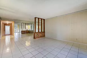 9201 Sunrise Lakes Blvd, Sunrise, FL 33322 - Photo 2