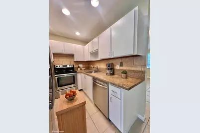 423 Glenwood Drive, West Palm Beach, FL 33415 - Photo 1
