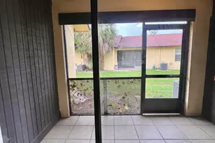 423 Glenwood Dr, West Palm Beach, FL 33415 - Photo 20