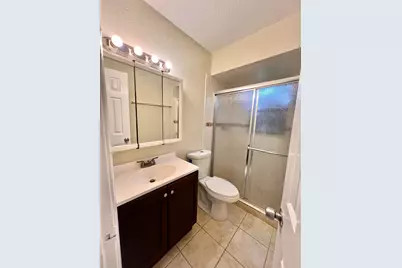 423 Glenwood Drive, West Palm Beach, FL 33415 - Photo 16