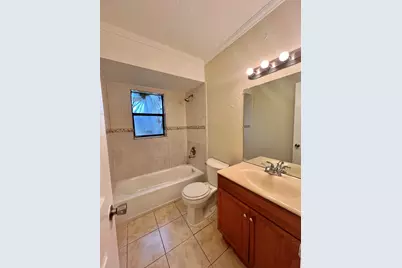 423 Glenwood Drive, West Palm Beach, FL 33415 - Photo 12