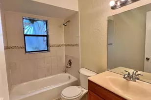 423 Glenwood Dr, West Palm Beach, FL 33415 - Photo 12