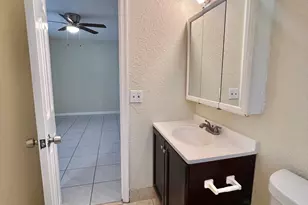 423 Glenwood Dr, West Palm Beach, FL 33415 - Photo 18