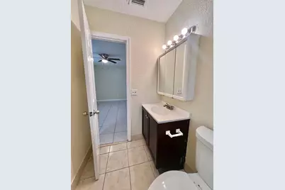 423 Glenwood Drive, West Palm Beach, FL 33415 - Photo 18