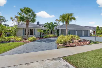 10182 Boca Woods Lane, Boca Raton, FL 33428 - Photo 4