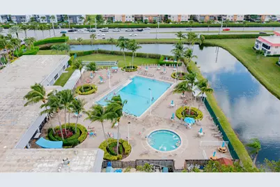 520 Brittany K, Delray Beach, FL 33446 - Photo 4