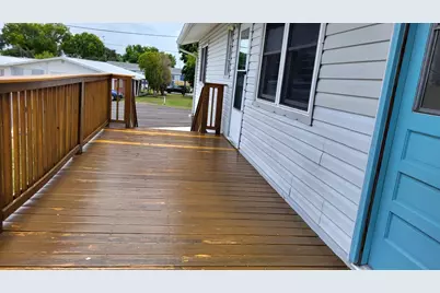 1065 Peach Lane, Okeechobee, FL 34974 - Photo 14