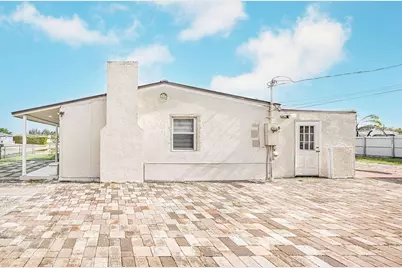 2333 Wabasso Drive, West Palm Beach, FL 33409 - Photo 2