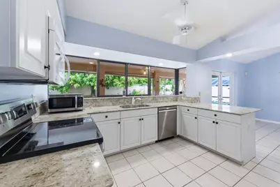 560 N Cypress Drive, Jupiter, FL 33469 - Photo 4